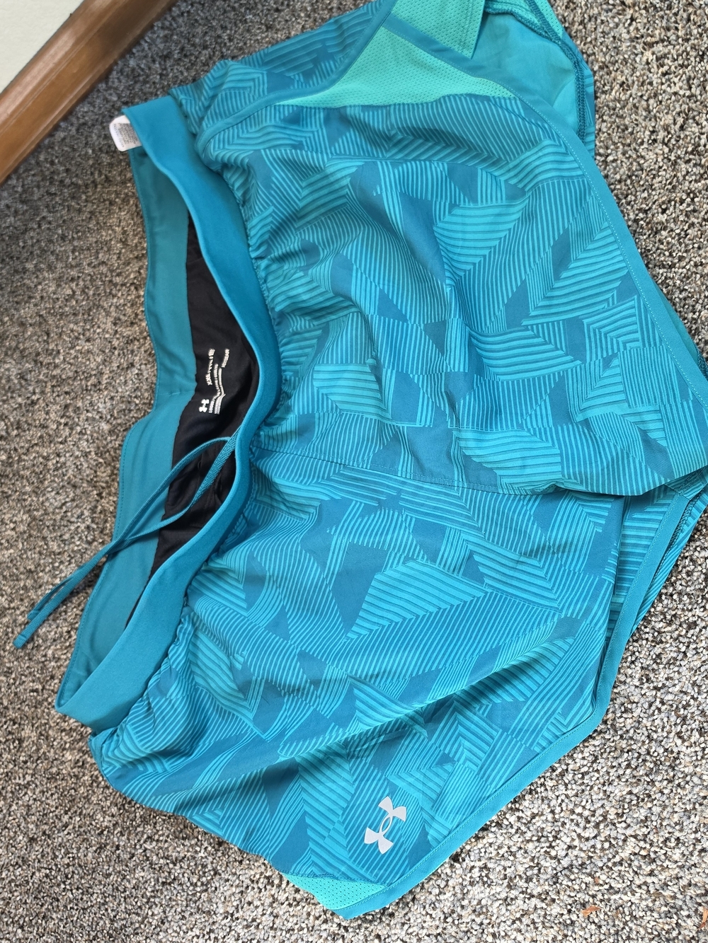 turquoise/teal Under Armour athletic shorts XXL